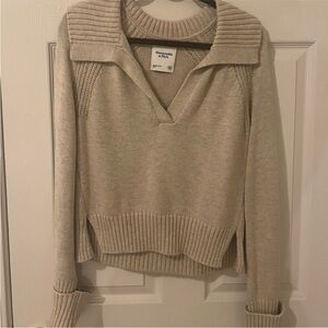 Abercrombie & Fitch Cream Knit Sweater